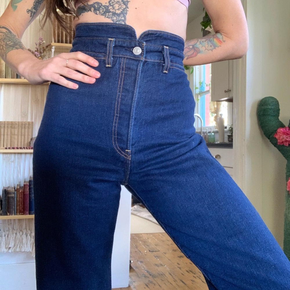 Levi’s Tailored Ribcage Straight Leg Jeans | 26” Waist